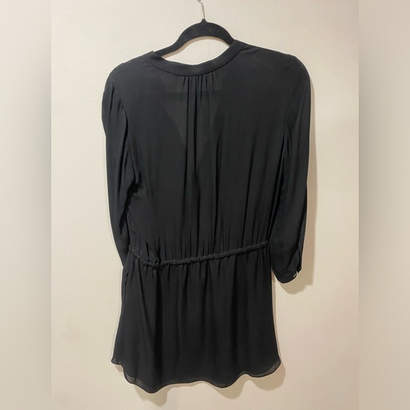 Aritzia silk dress - Picture 2 of 2